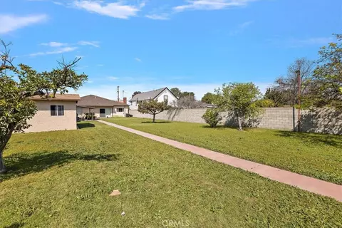 Exterior - 420 W Tichenor St, Compton, CA 90220 photo 9 of 16