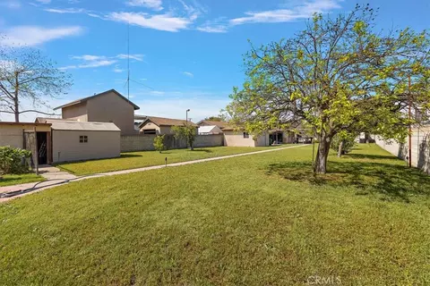 Exterior - 420 W Tichenor St, Compton, CA 90220 photo 7 of 16