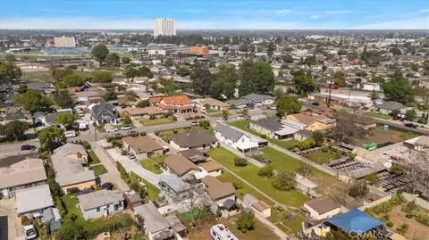 View/Area - 420 W Tichenor St, Compton, CA 90220 photo 5 of 10