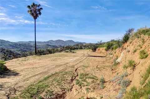 2 Decker Canyon Rd, Ortega Mountain, CA 92530 photo 25