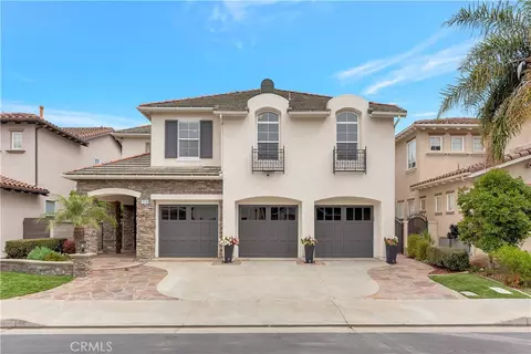 19140 Chandon Ln, Huntington Beach, CA 92648
