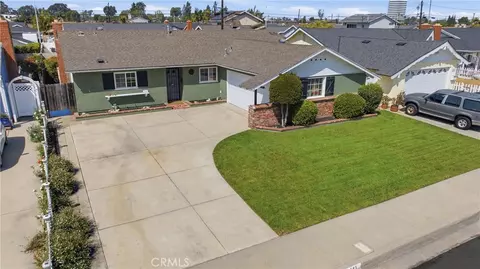 17441 Jefferson Ln, Huntington Beach, CA 92647