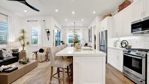 833 Sunrise Rd, Rancho Mission Viejo, CA 92694