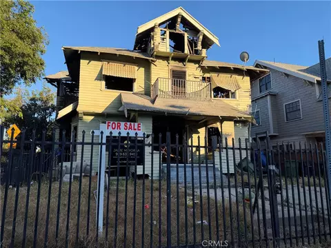 1230 S Bonnie Brae, Los Angeles, CA 90006