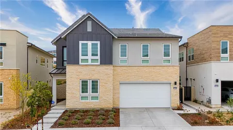 27526 Elderberry Dr, Valencia, CA 91381