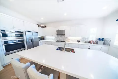 Kitchen - 151 Sash, Irvine, CA 92618 photo 2 of 4