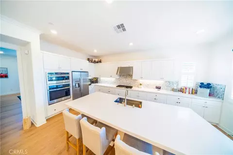 Kitchen - 151 Sash, Irvine, CA 92618 photo 4 of 4