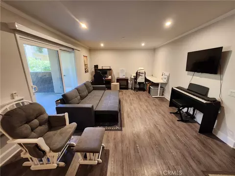 8515 Villa La Jolla Dr #F, La Jolla, CA 92037