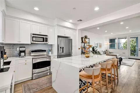 3009 E Pacific Coast, Signal Hill, CA 90755
