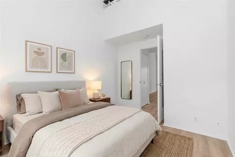 Bedroom - 89 Lemon Grv, Irvine, CA 92618 photo 2 of 2