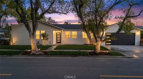 700 W 10th St, Azusa, CA 91702