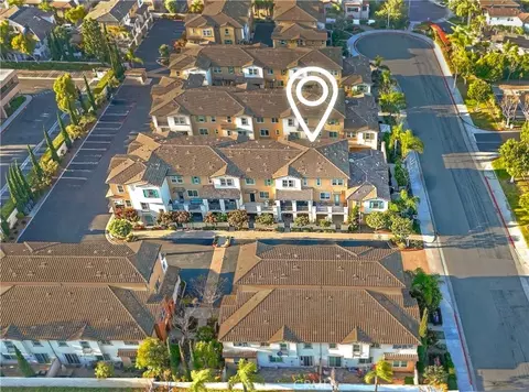 16901 Airport Cir #107, Huntington Beach, CA 92649