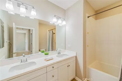 Bath - 167 Overbrook, Irvine, CA 92620 photo 1 of 2
