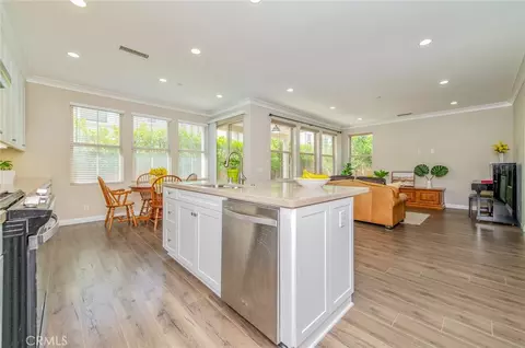 Kitchen - 167 Overbrook, Irvine, CA 92620 photo 4 of 4
