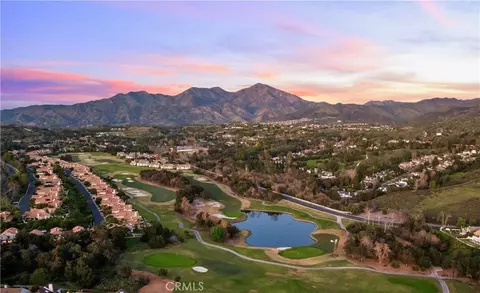 35 Oak Knls, Coto De Caza, CA 92679