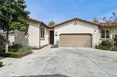 Exterior - 4700 E Washington Ave, Orange, CA 92869 photo 1 of 10