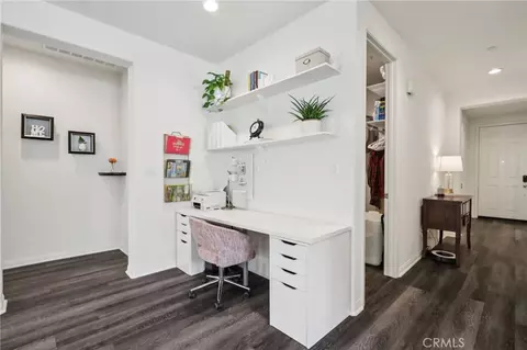Entry Way - 4700 E Washington Ave, Orange, CA 92869 photo 2 of 3