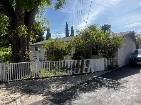 Exterior - 2525 Elden, Costa Mesa, CA 92627 photo 4 of 6