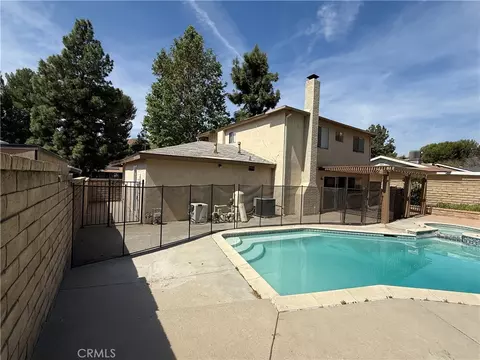 29338 Florabunda, Canyon Country, CA 91387