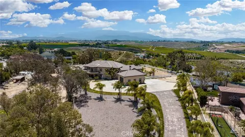 View/Area - 39625 Calle Cabernet, Temecula, CA 92591 photo 2 of 6