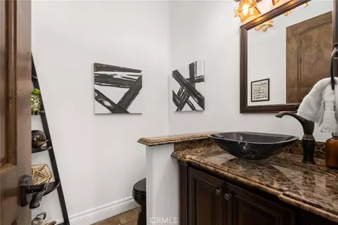 Bath - 39625 Calle Cabernet, Temecula, CA 92591 photo 1 of 8