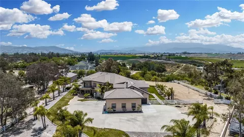 View/Area - 39625 Calle Cabernet, Temecula, CA 92591 photo 4 of 6