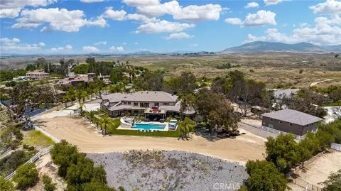 View/Area - 39625 Calle Cabernet, Temecula, CA 92591 photo 6 of 6