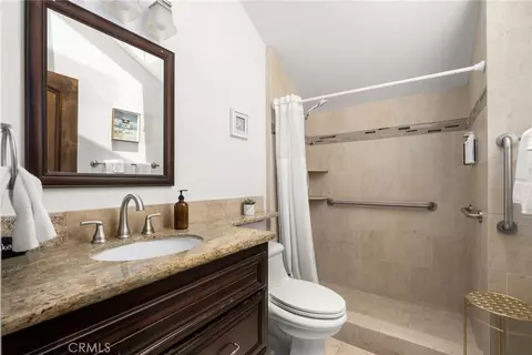 Bath - 39625 Calle Cabernet, Temecula, CA 92591 photo 8 of 9
