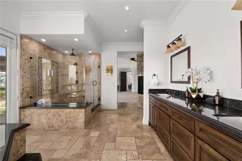 Bath - 39625 Calle Cabernet, Temecula, CA 92591 photo 3 of 8