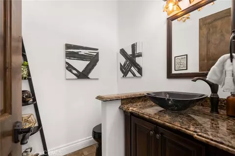 Bath - 39625 Calle Cabernet, Temecula, CA 92591 photo 1 of 9