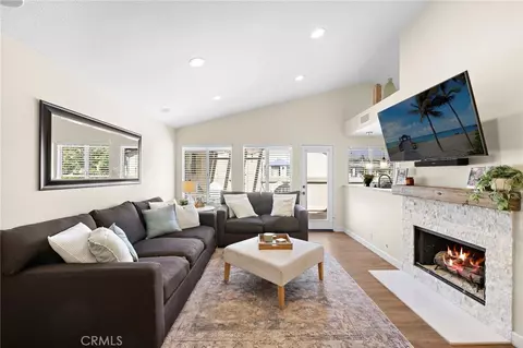 26433 Portola, Mission Viejo, CA 92692