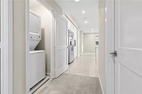 Entry Way - 199 Bowery, Irvine, CA 92612 photo 3 of 3