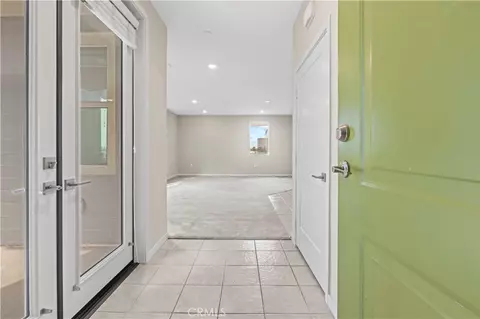 Entry Way - 199 Bowery, Irvine, CA 92612 photo 2 of 3