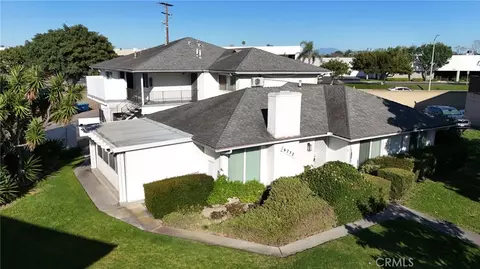 16752 Bardon Ln, Huntington Beach, CA 92647
