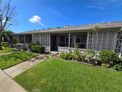 13121 Oakhills Dr #233J, Seal Beach, CA 90740
