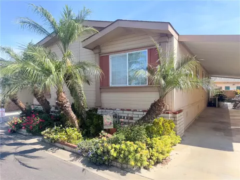 10681 Oak St #27, Los Alamitos, CA 90720