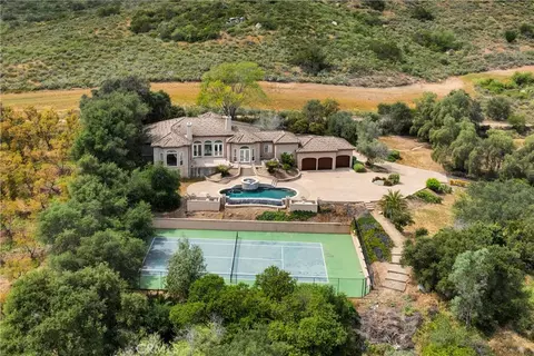 3013 Olive Hl, Fallbrook, CA 92028