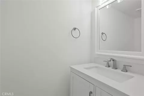 Bath - 4719 Knickerbocker, Riverside, CA 92501 photo 1 of 4