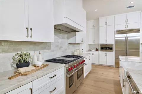 Kitchen - 103 Oakstone, Irvine, CA 92618 photo 4 of 5