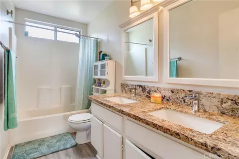 Bath - 43359 Via Sabino, Temecula, CA 92592 photo 3 of 3