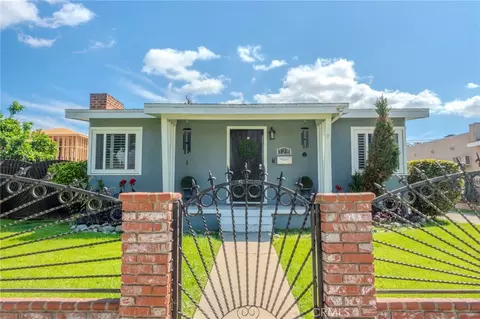 128 E 67th Way, Long Beach, CA 90805