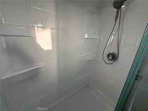 Bath - 10333 Tamarisk Ave, Hesperia, CA 92345 photo 4 of 9