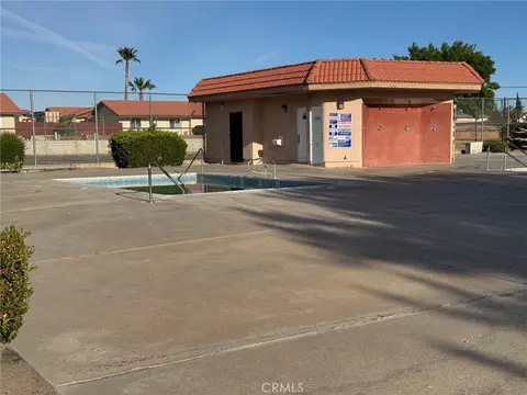 Exterior - 10333 Tamarisk Ave, Hesperia, CA 92345 photo 10 of 19