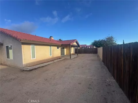 Exterior - 10333 Tamarisk Ave, Hesperia, CA 92345 photo 2 of 19