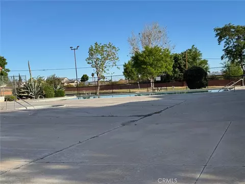 Exterior - 10333 Tamarisk Ave, Hesperia, CA 92345 photo 5 of 19