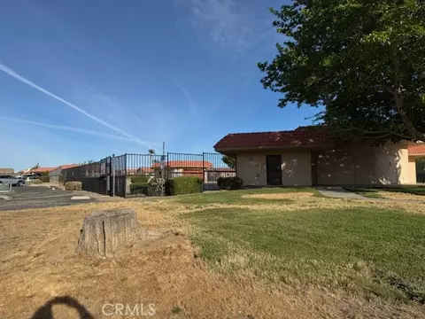 Exterior - 10333 Tamarisk Ave, Hesperia, CA 92345 photo 9 of 19