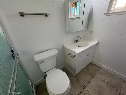 Bath - 10333 Tamarisk Ave, Hesperia, CA 92345 photo 2 of 9
