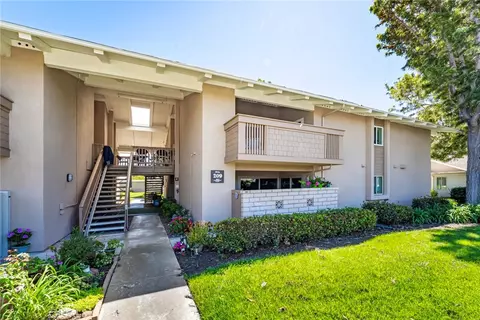 8877 Lauderdale Ct #209E, Huntington Beach, CA 92646
