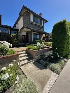 2436 Santa Ana Ave, Costa Mesa, CA 92627