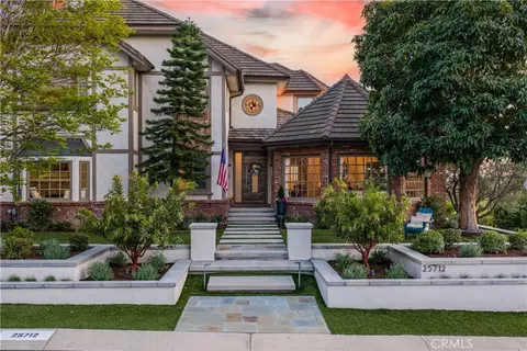 25712 Highplains Ter, Laguna Hills, CA 92653